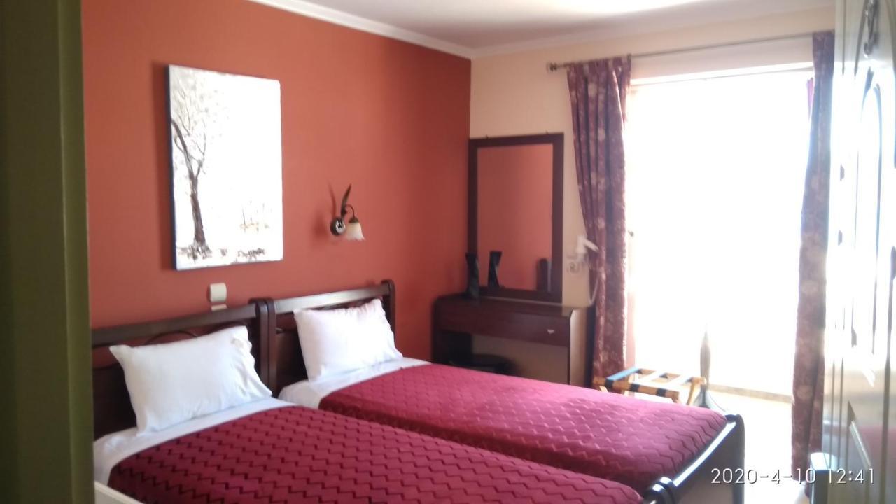 Palatino Hotel Lutrá Edipszú Kültér fotó