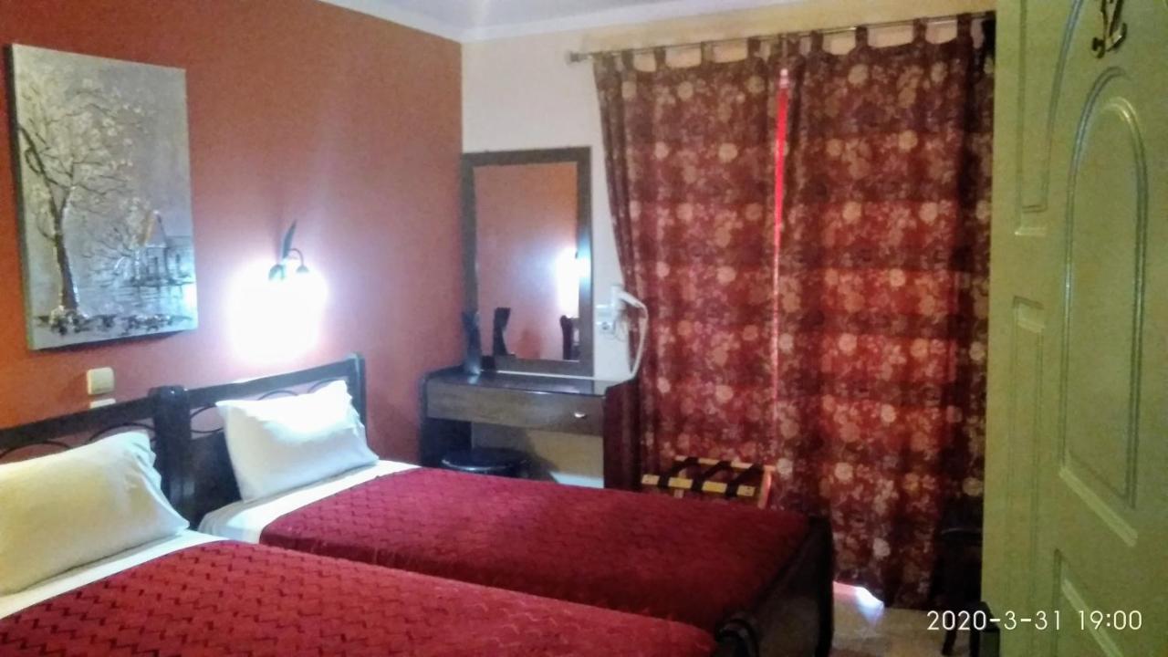 Palatino Hotel Lutrá Edipszú Kültér fotó